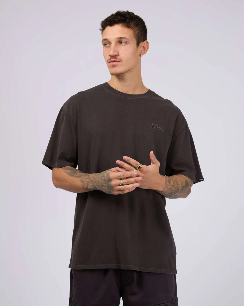 SAINT GOLIATH - ESSENTIAL SCRIPT TEE