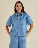 BETTY BASICS - SAFFRA SHORT SLEEVE DENIM SHIRT