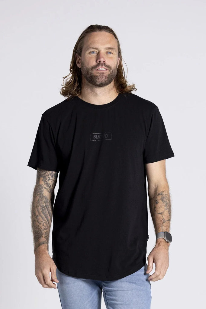 BLACKWOOD - WALLACE SS LONGLINE TEE