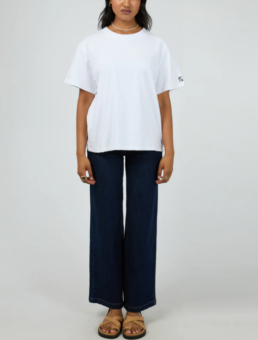 ALL ABOUT EVE - BASIC MONOGRAM TEE