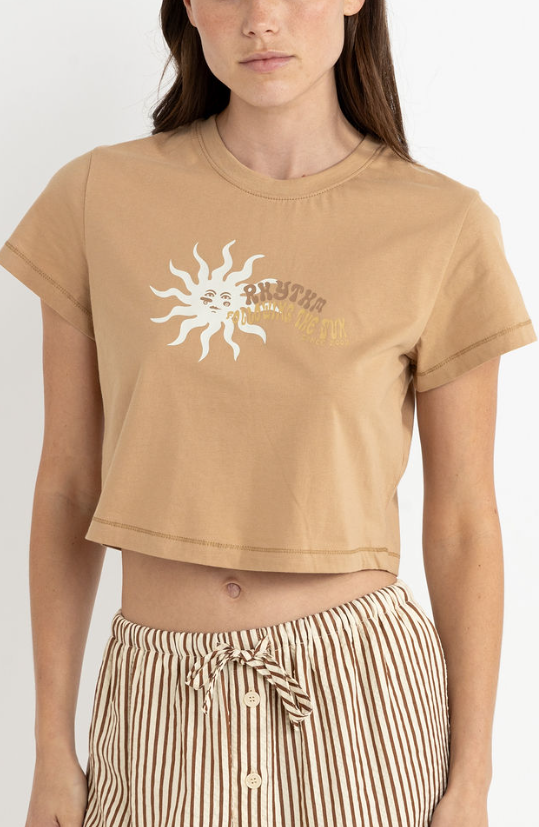 RHYTHM - RHYTHM FOLLOW THE SUN CROP CREW TEE