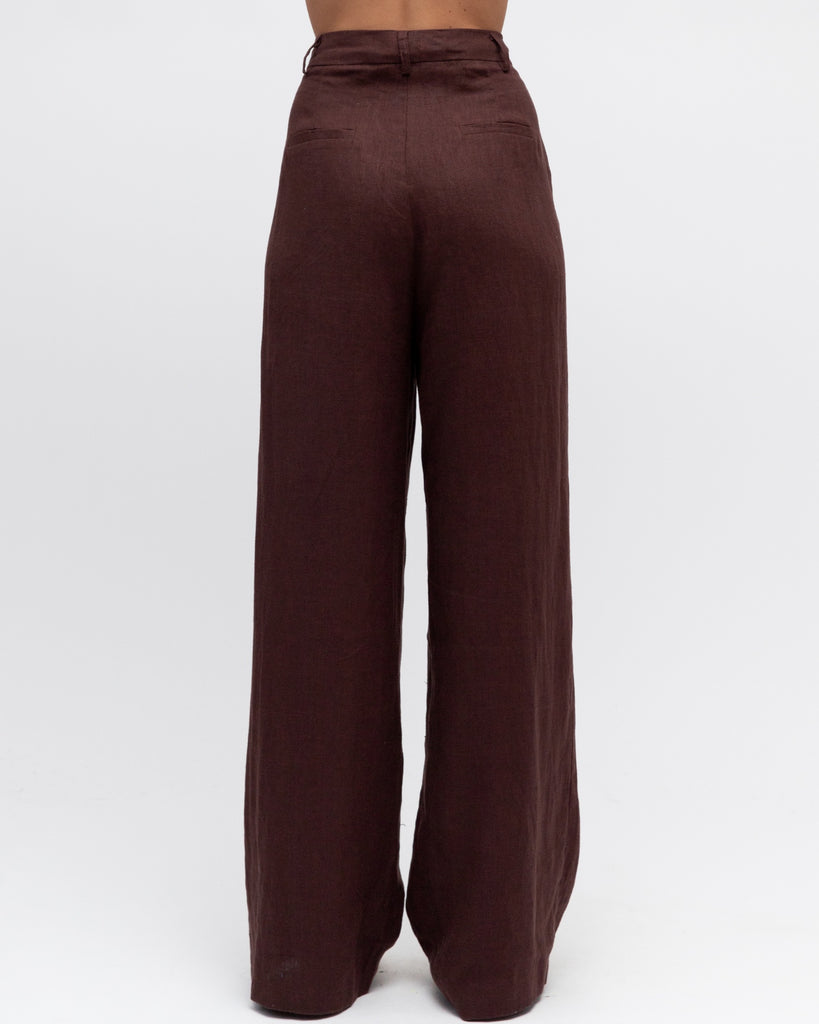 WHITE CLOSET - PANTS