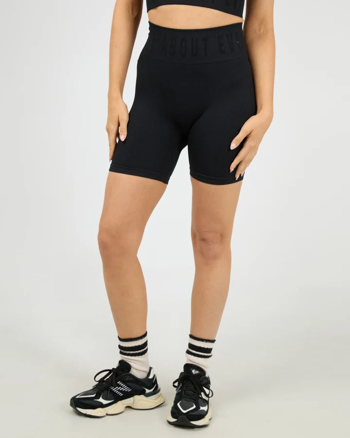 ALL ABOUT EVE - REMI RIB BIKE SHORT