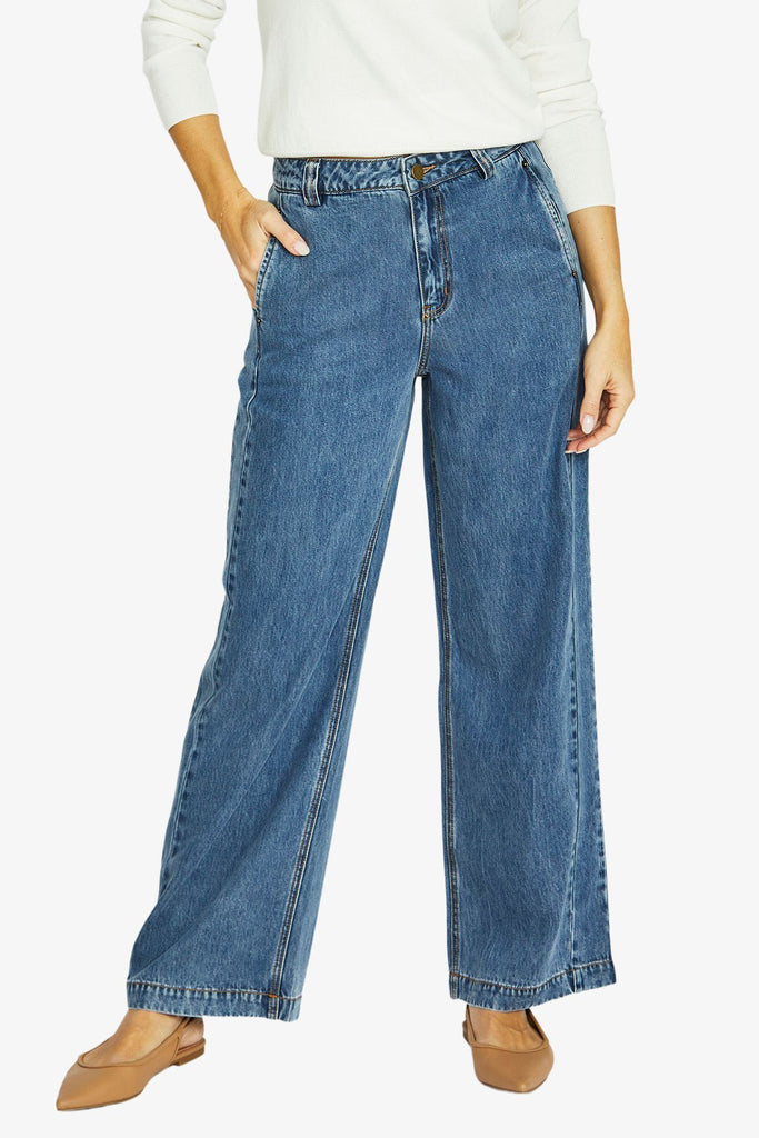 JUMP - SOFT RIVET DETQAIL JEAN