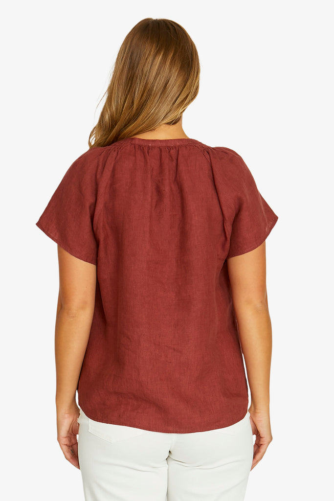 JUMP - SHIRRED NECK TOP