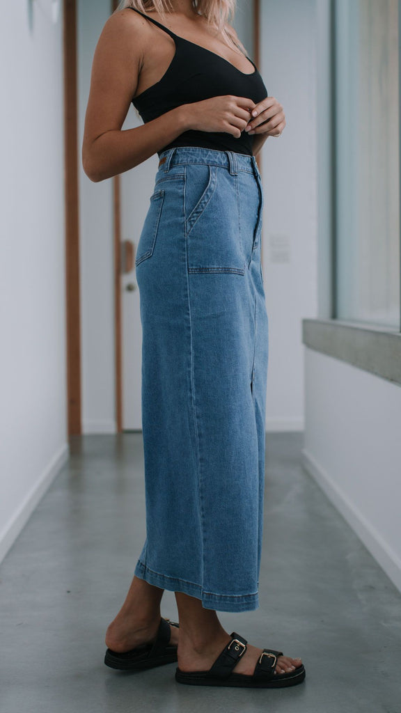 COUNTRY DENIM - SPLIT FRONT DENIM SKIRT