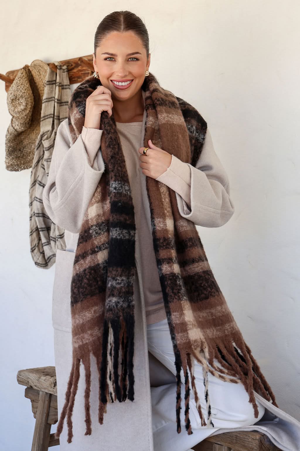 MIRACLE - SNUGGLY TASSEL SCARF