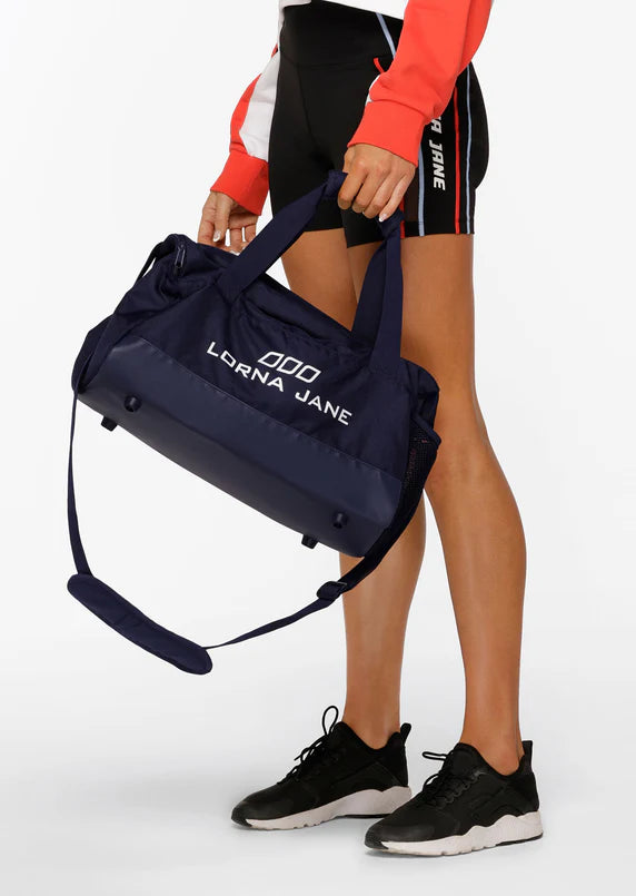 LORNA JANE - ESSENTIAL GYM BAG