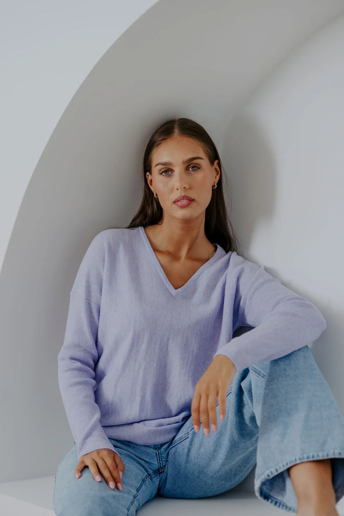 BRIDGE & LORD - V-NECK RELAXED PULLOVER