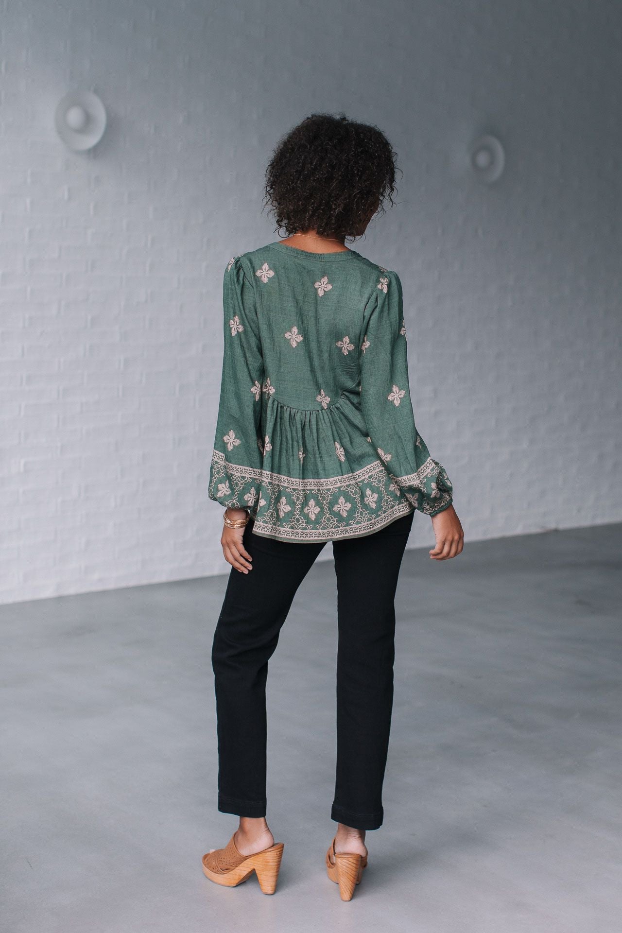 MIRACLE - BALLOON SLEEVE DIAMOND EMBROIDED TOP