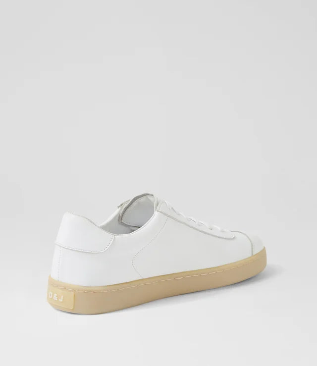 DJANGO & JULIETTE - HALTAR