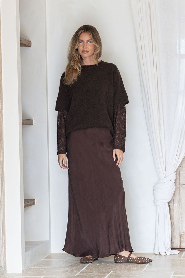 MIRACLE - LACE SLEEVE OVERLAY KNIT