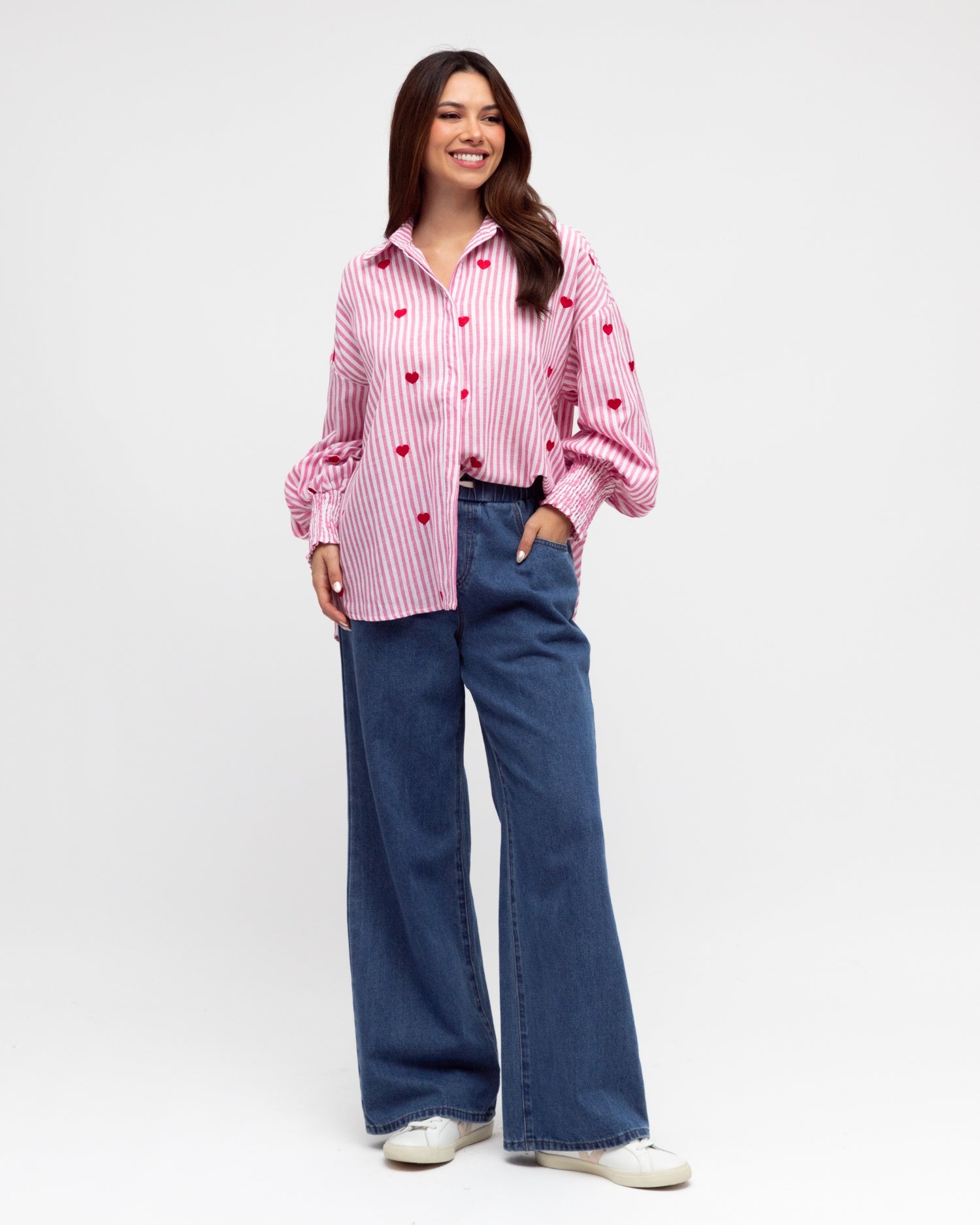 LABEL OF LOVE - HEART EMBROIDERY SHIRT