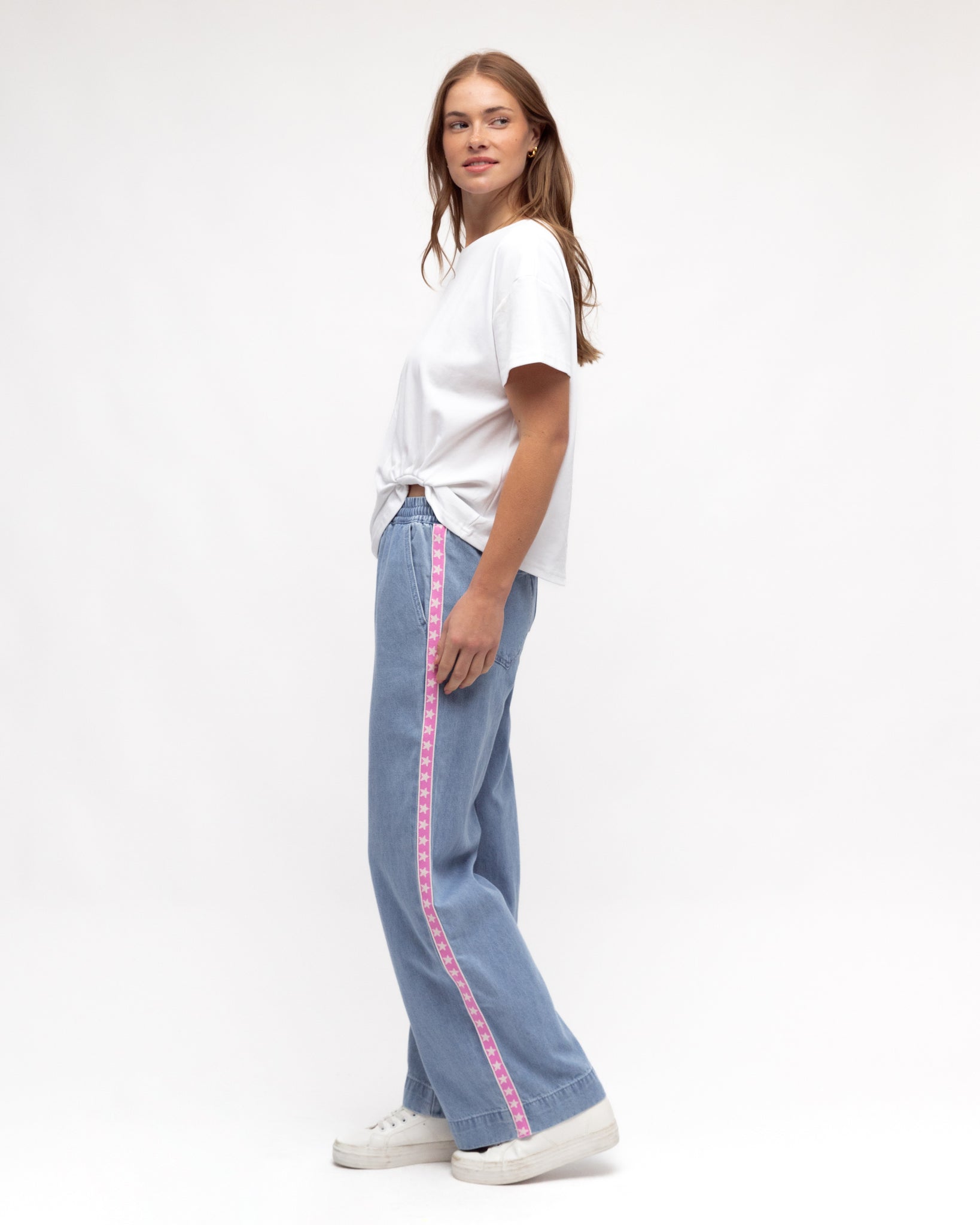 LABEL OF LOVE - EASY TUCK TEE