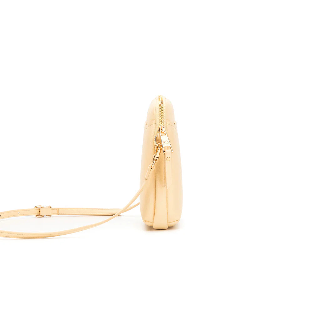 BLACK CAVIAR - MIKA PASSPORT PHONE CROSSBODY