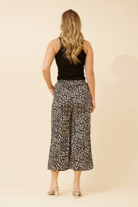 CKM - 7/8 LENGTH ANIMAL PRINT WIDE LEG PANT