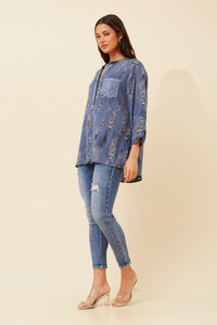 CKM - 3/4 ROLL UP SLEEVE PRINTED TOP