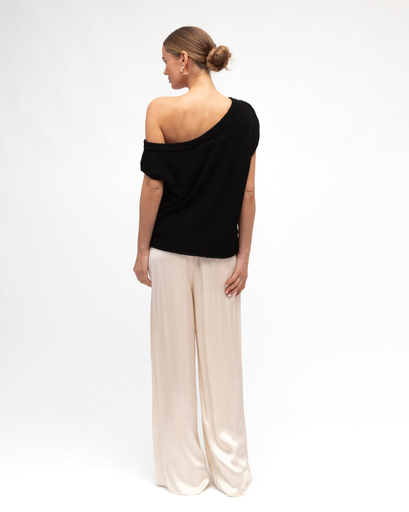 WHITE CLOSET - KNIT WEAR