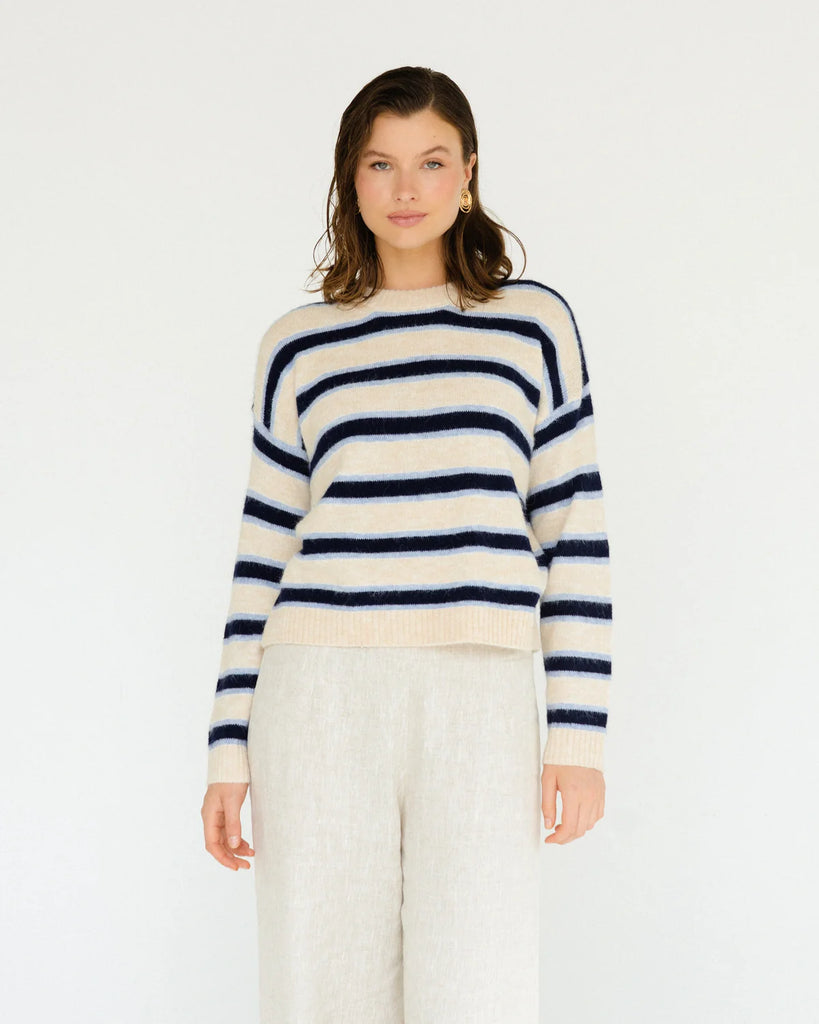 WHITE CLOSET - STRIPE KNIT JUMPER