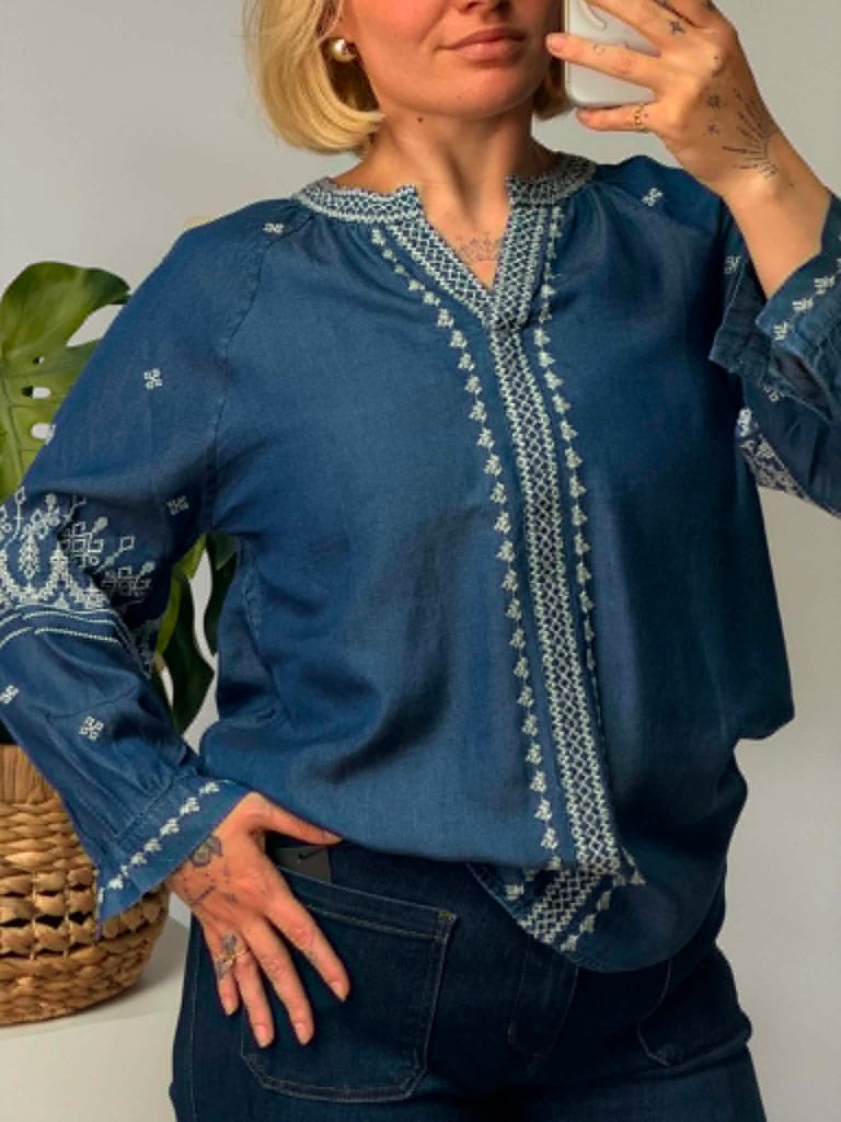 SMAIBULUN - EMB TENCEL CHAMBRAY BLOUSE