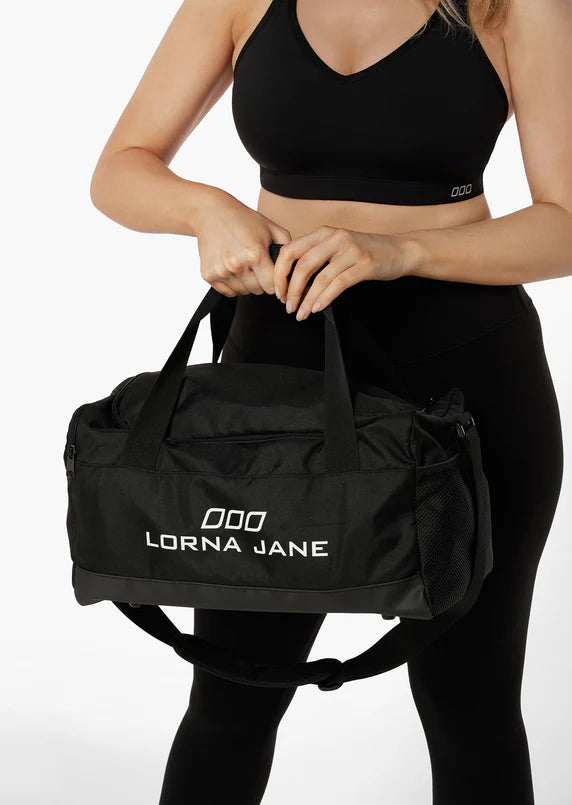 LORNA JANE - ESSENTIAL GYM BAG
