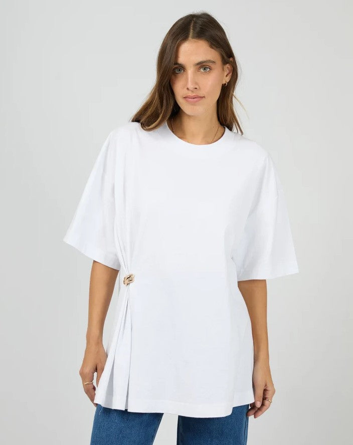 ALL ABOUT EVE - LIV GATHER TEE