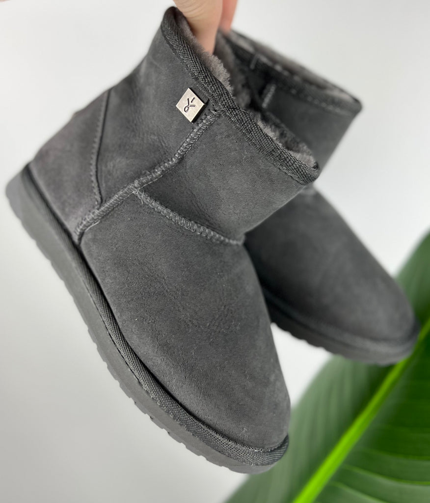 BOOT Slaters Country Store